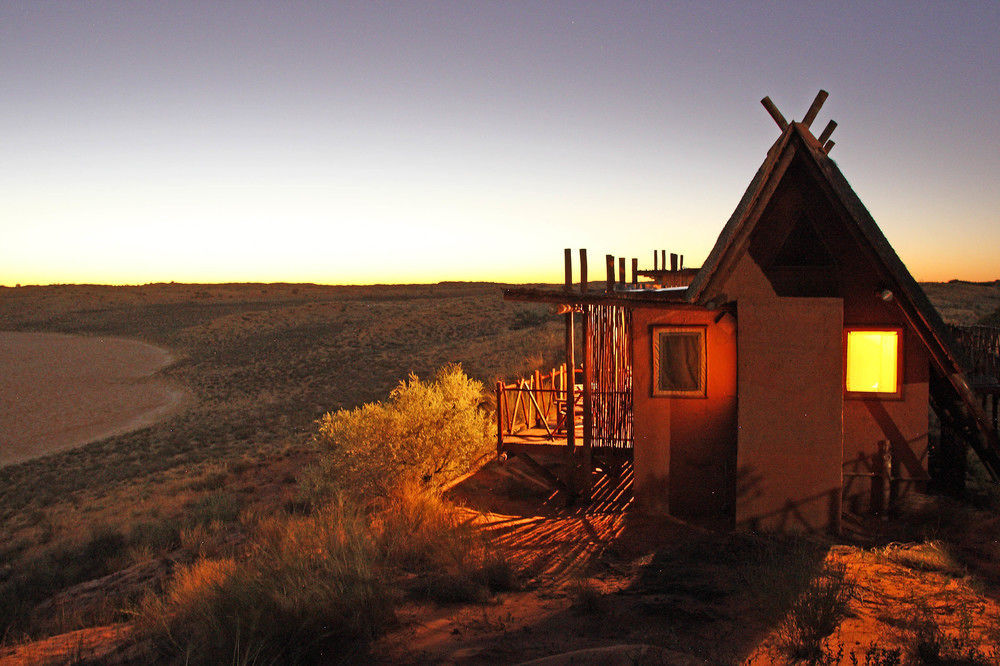 Xaus Lodge Twee Rivieren Exterior photo