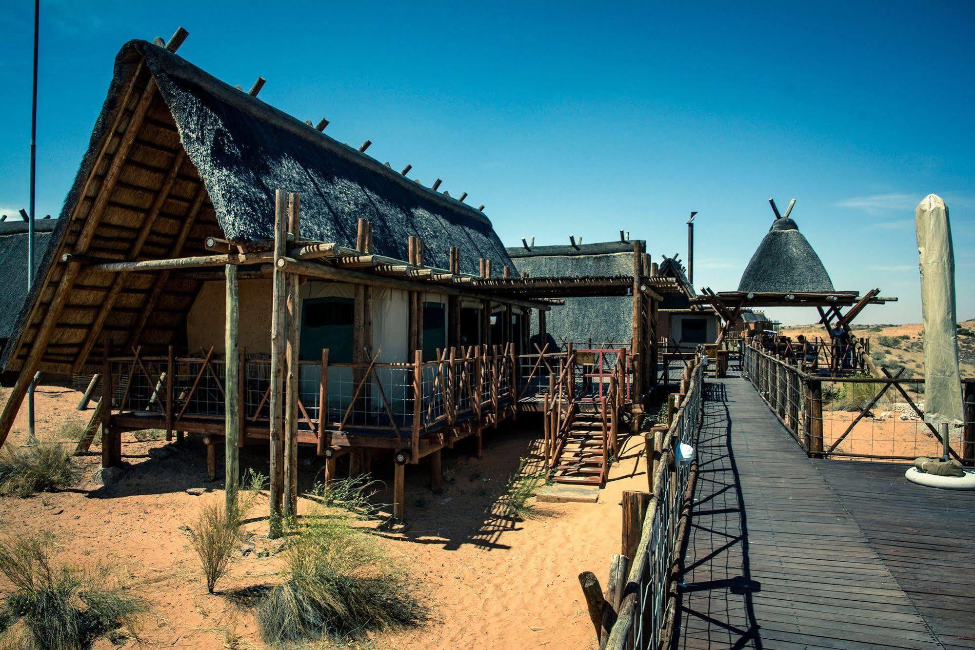 Xaus Lodge Twee Rivieren Exterior photo